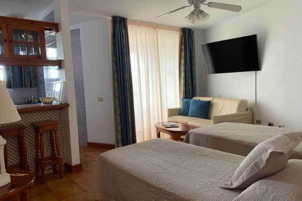 Apartamento Apartamento frente al mar! Playa de las Américas Exterior foto